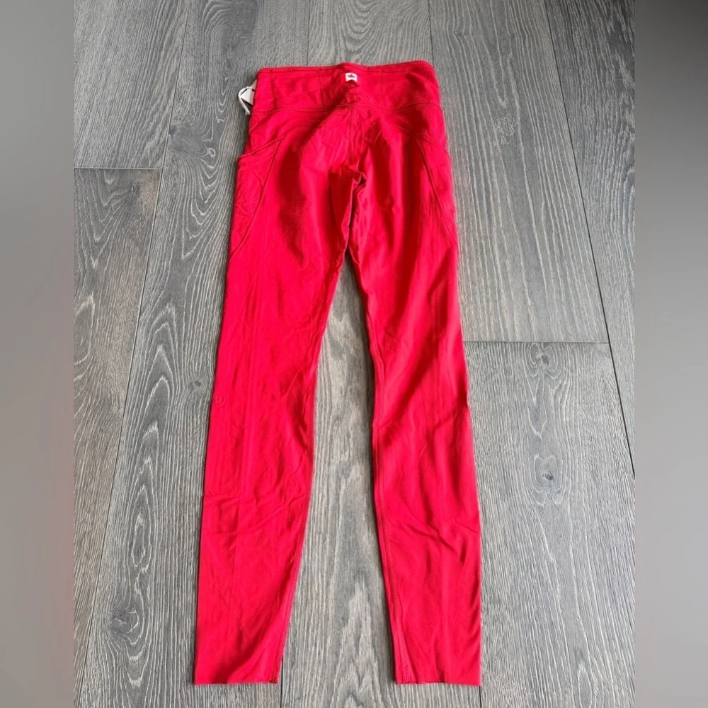 Lululemon Canada Olympic Fast and Free High-Rise Tight 28